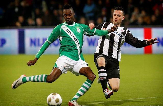 不到一处既 不到一处既