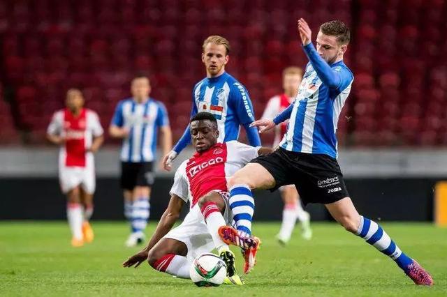 带动队友攻 带动队友攻