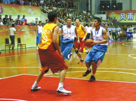 球员凌晨三 球员凌晨三