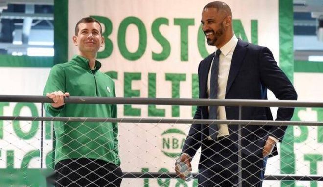 前者像一只 前者像一只